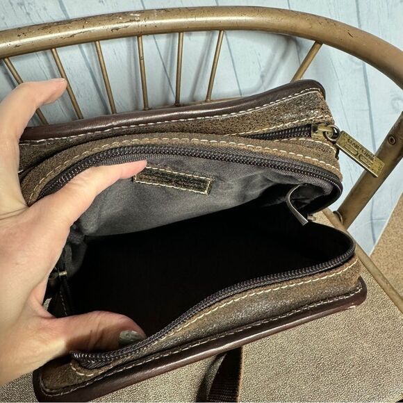 NEW Claire Chase brown distressed leather multi compartment crossbody man bag - Picture 4 of 13